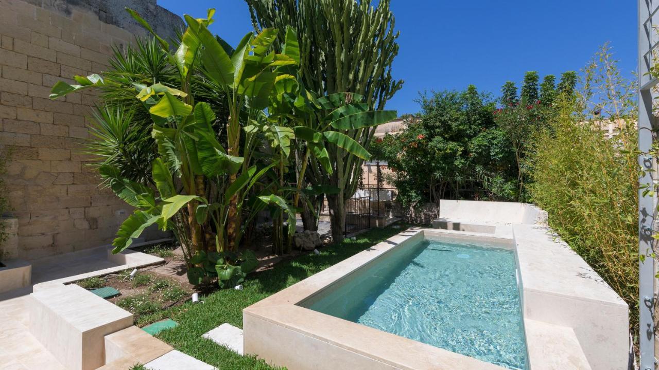 Palazzo Acquaviva - Il Giardino Sospeso Appartement Lecce Buitenkant foto